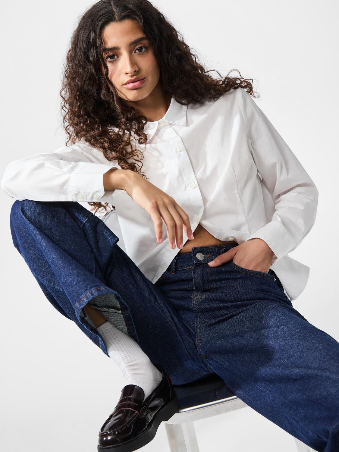 model_shot-detail